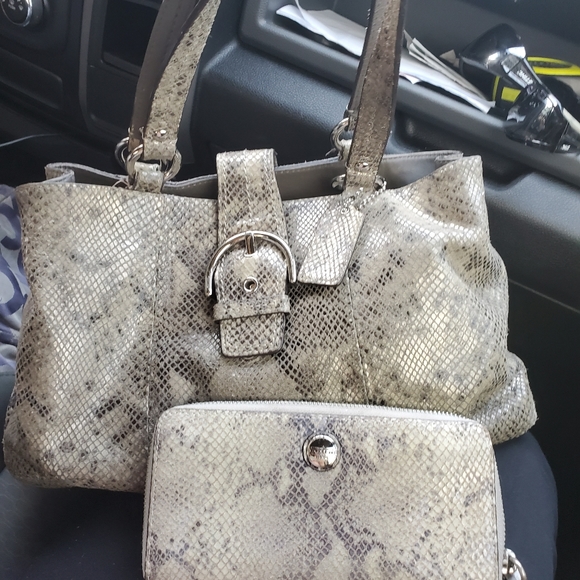 Coach Python Embossed Satchel& Wallet - Picture 3 of 9